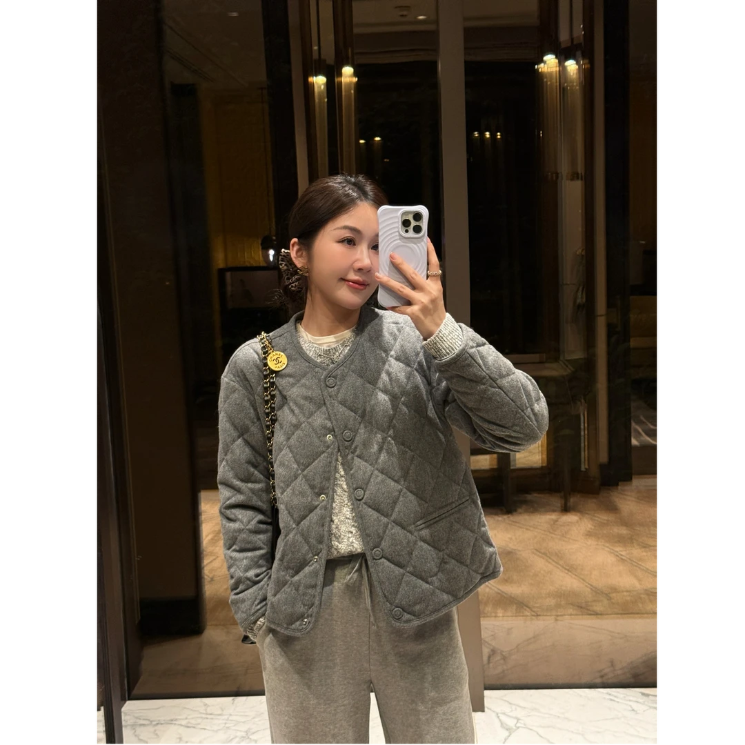 syna希娜90白鹅绒菱格衔缝轻薄休闲羽绒服