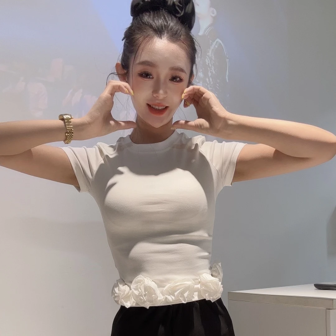 5526韩版设计感立体花朵显瘦半袖