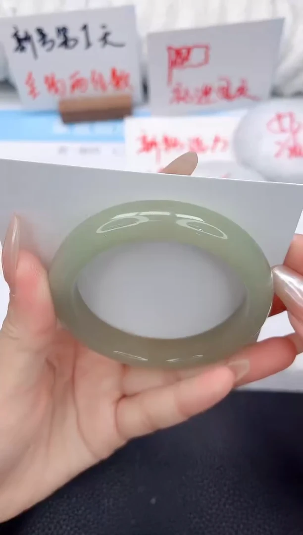 未镶嵌手镯石英质玉6-55.6