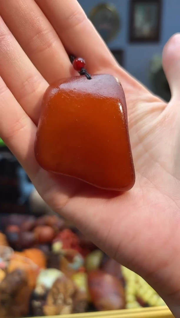 琥珀颈饰未镶嵌吊坠