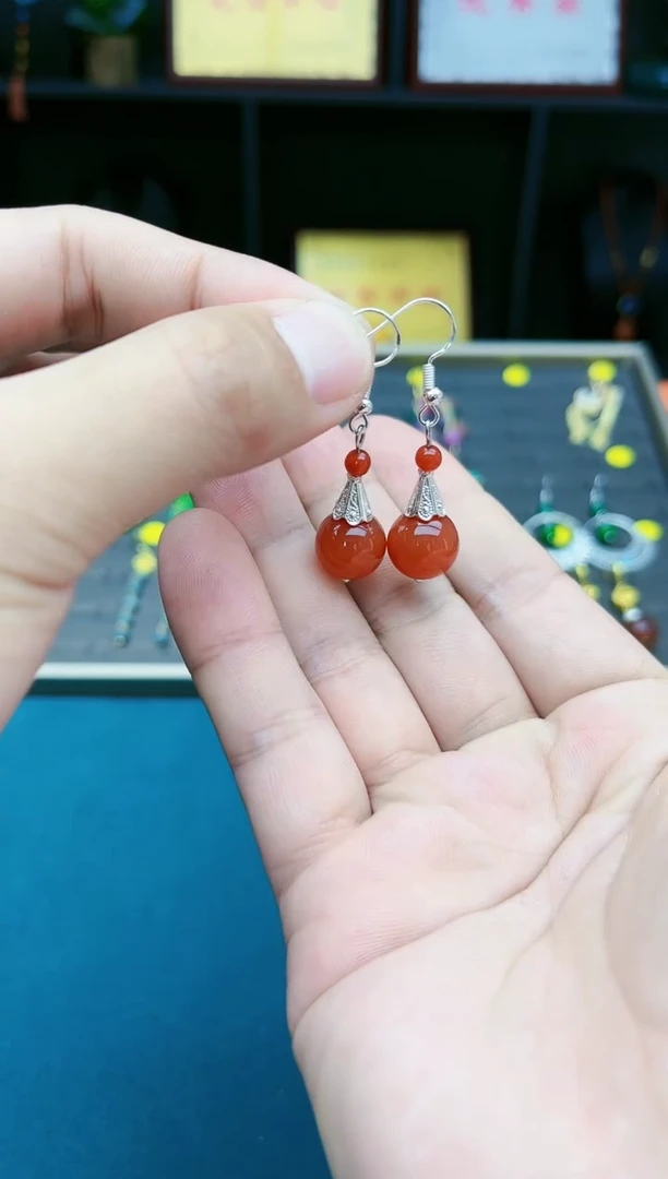 【闪购商品】南红玛瑙耳饰银S925镶嵌红宝塔713