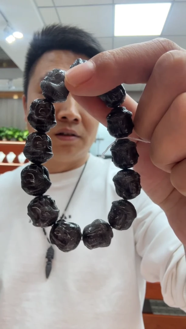 未镶嵌挂件翡翠蓬**雪A货翡翠多样性一件雕工手串