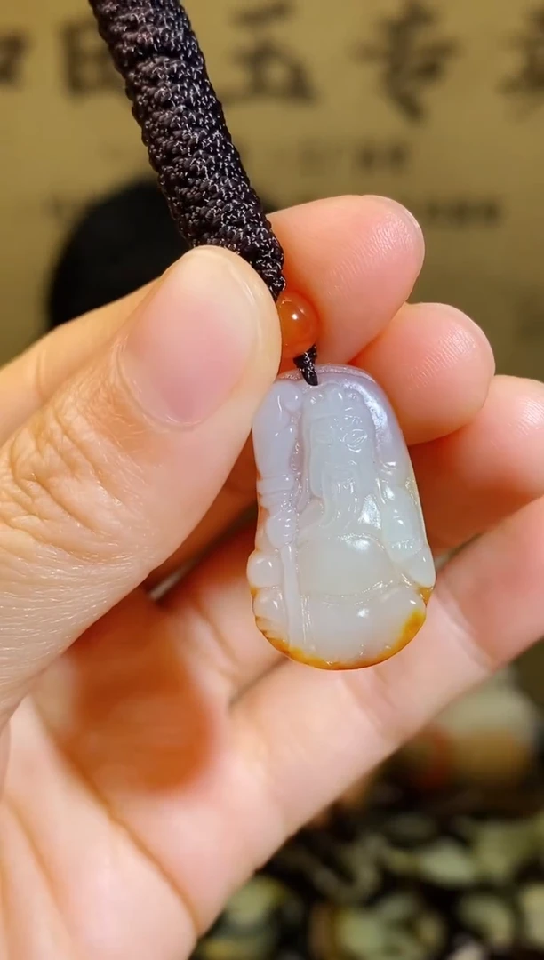 和田玉未镶嵌颈饰1