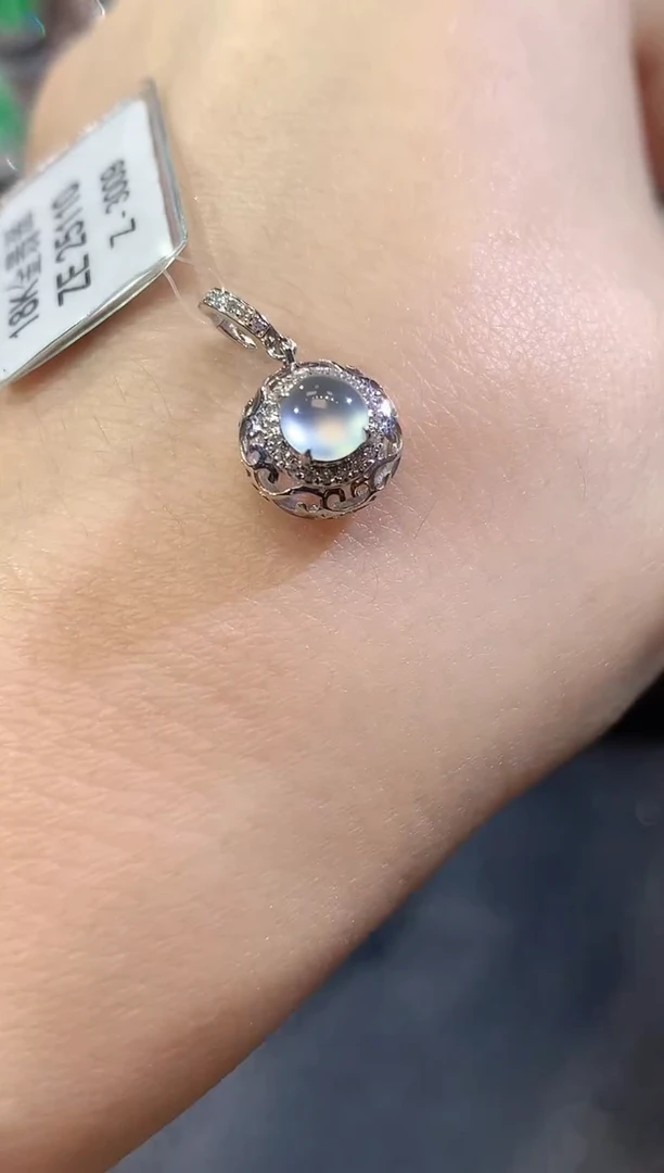 翡翠18K金镶嵌吊坠(不含链)D1