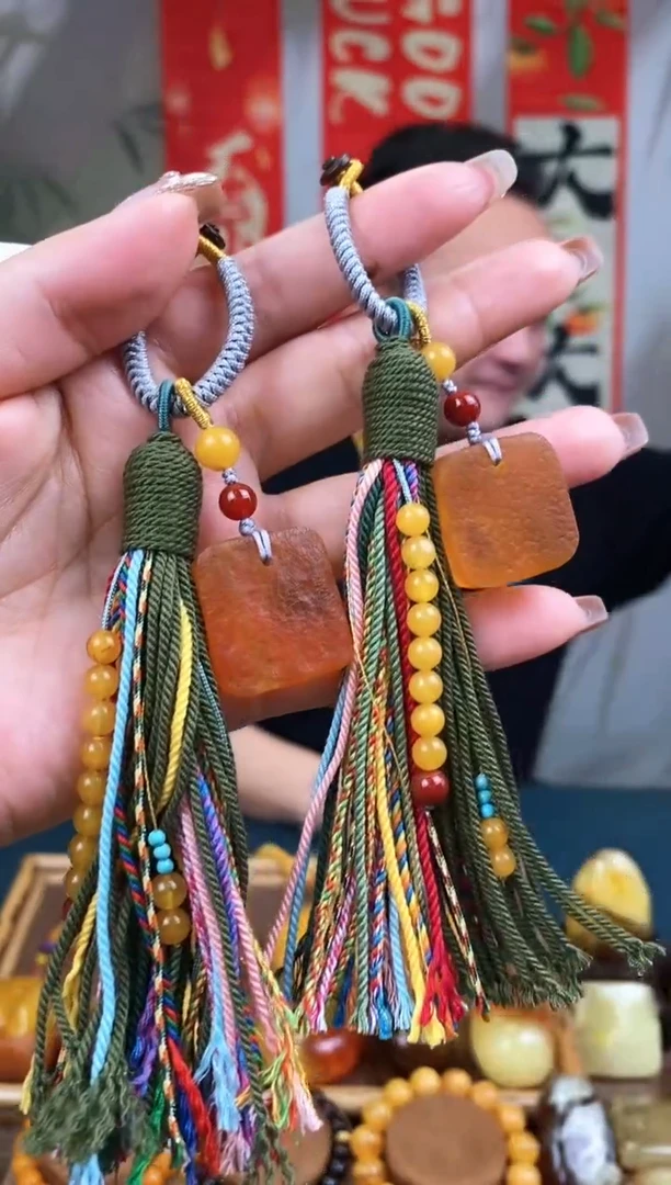 【闪购商品】琥珀裸石未镶嵌多样性发货 只发其中一件