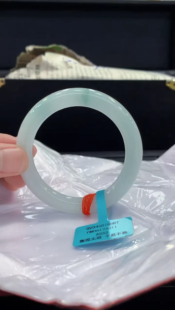 未镶嵌手镯翡翠翡翠手镯