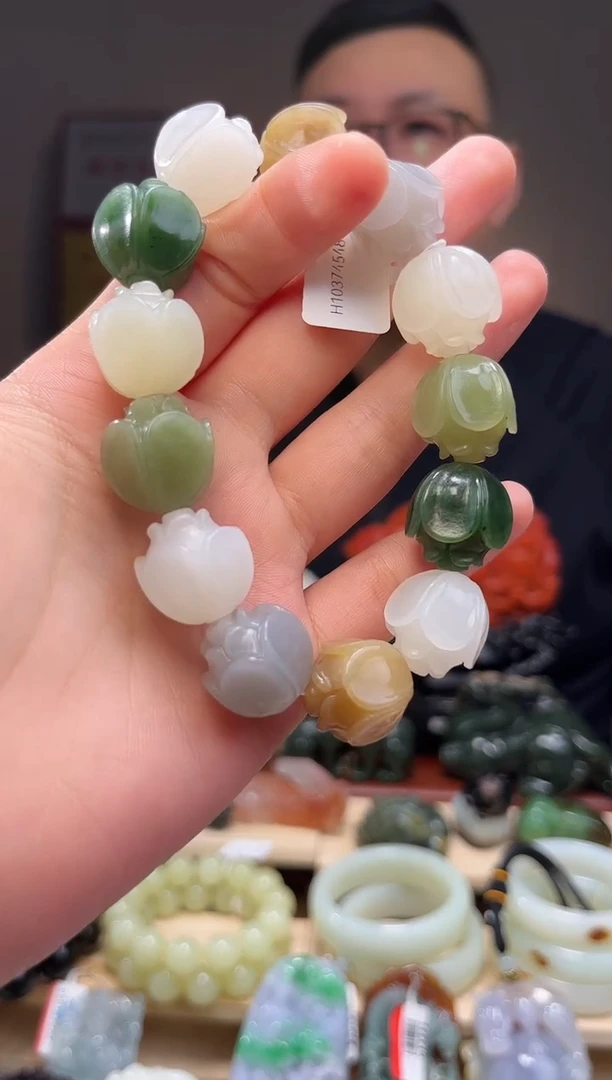 颈饰未镶嵌和田玉z*l手串