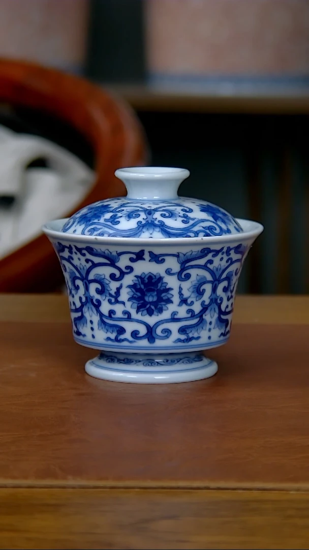 【闪购商品】陶瓷双勾缠枝马蹄两才盖碗（柴窑）