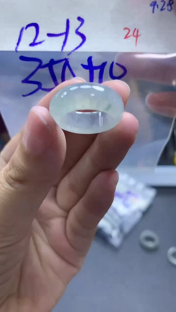 未镶嵌定制翡翠毛货需精细抛光拍一发一