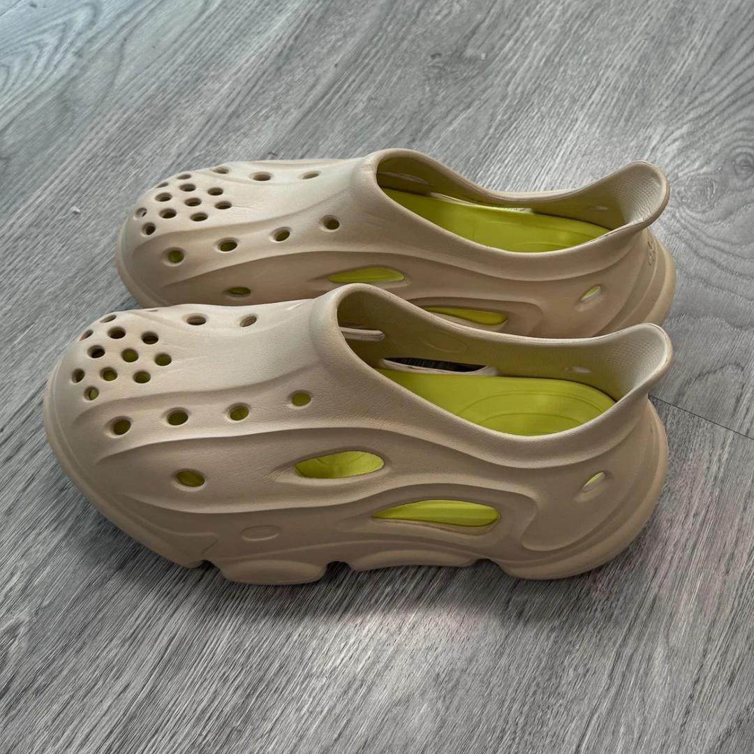 【福利】随机颜色沙滩洞洞鞋一双50722