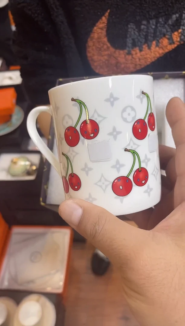 杯鸿辉家品牌瓷器，京东包邮！