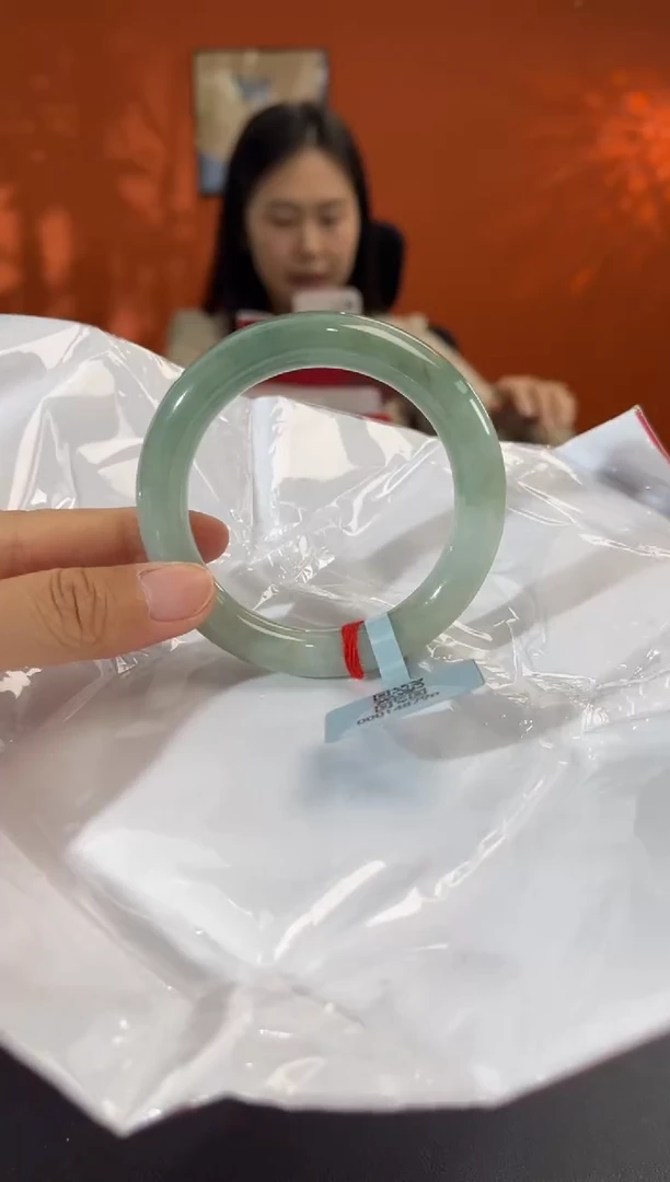 未镶嵌手镯翡翠5    545556