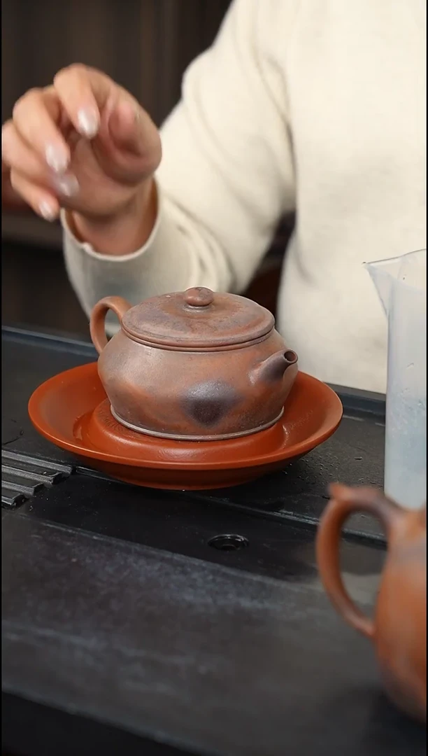 茶壶紫砂牖见斋|精工紫砂|柴烧孤品|虚扁