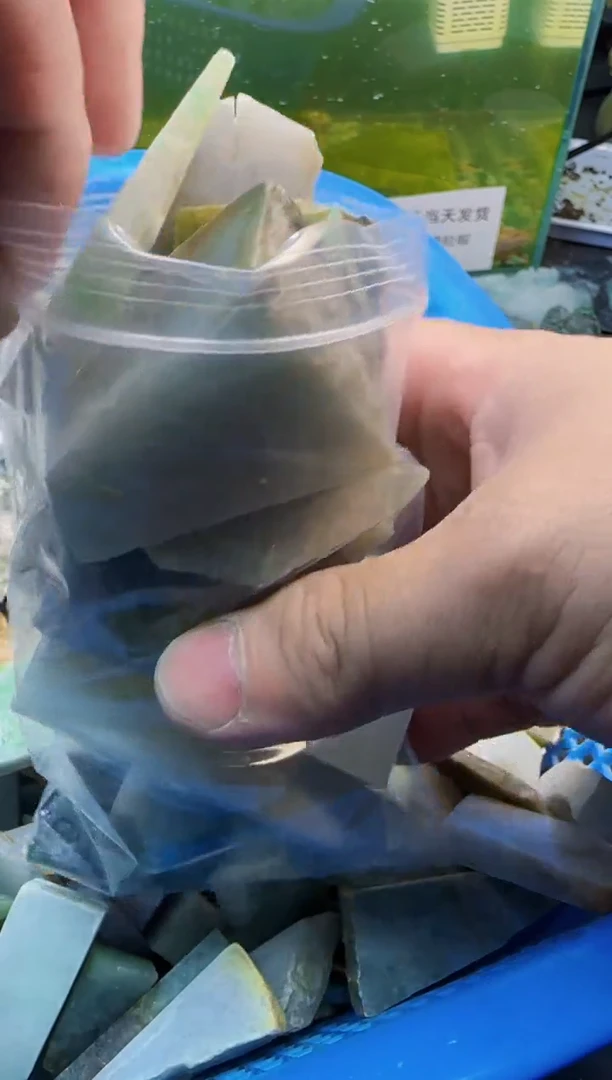 翡翠未镶嵌颈饰天然翡翠274