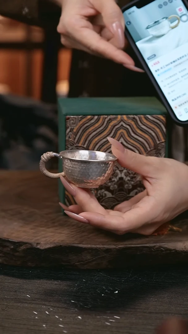 手工素面锤纹银杯999