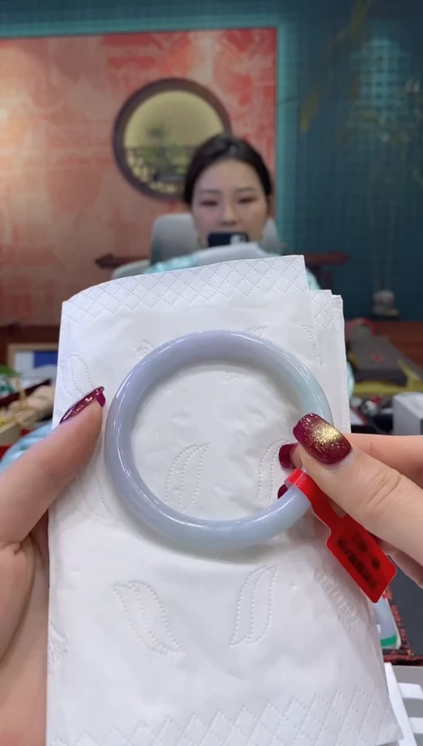 【闪购商品】翡翠手镯未镶嵌多人00110