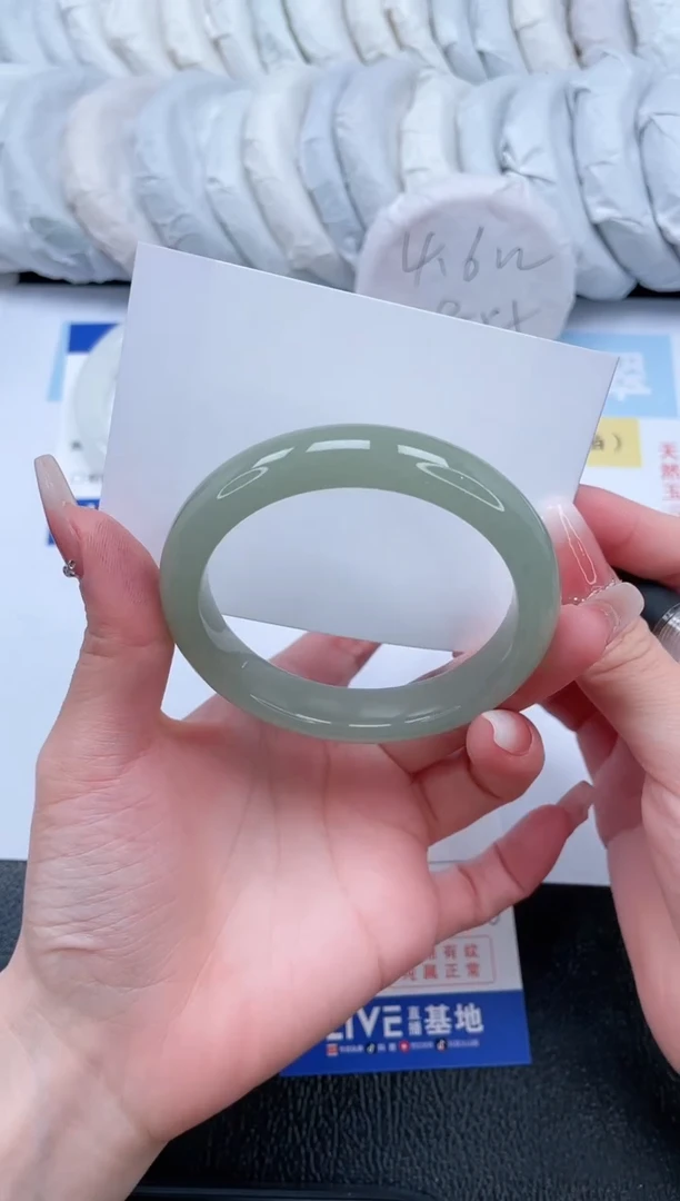 【闪购商品】石英质玉手镯未镶嵌T63-56.6