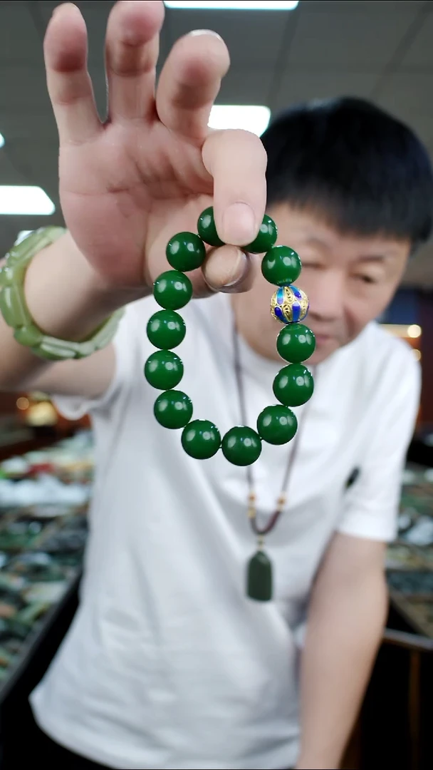 未镶嵌蛇纹石玉手串多样是发货随机发一