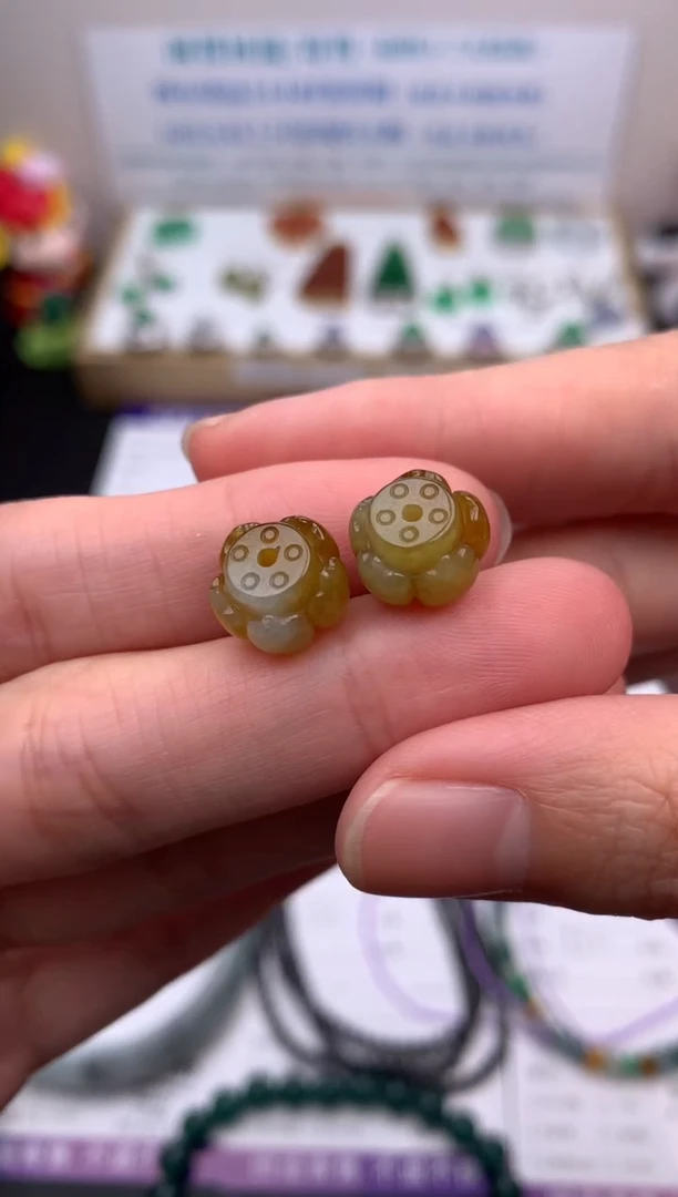 【闪购商品】定制翡翠未镶嵌多样性商品随机发货*1