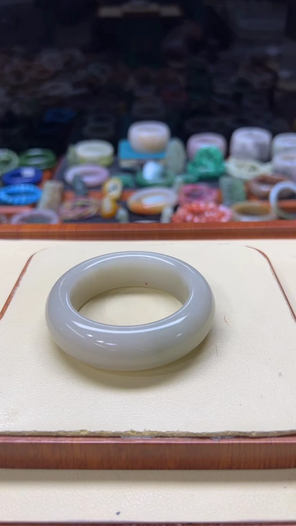 未镶嵌手镯石英质玉末****)029