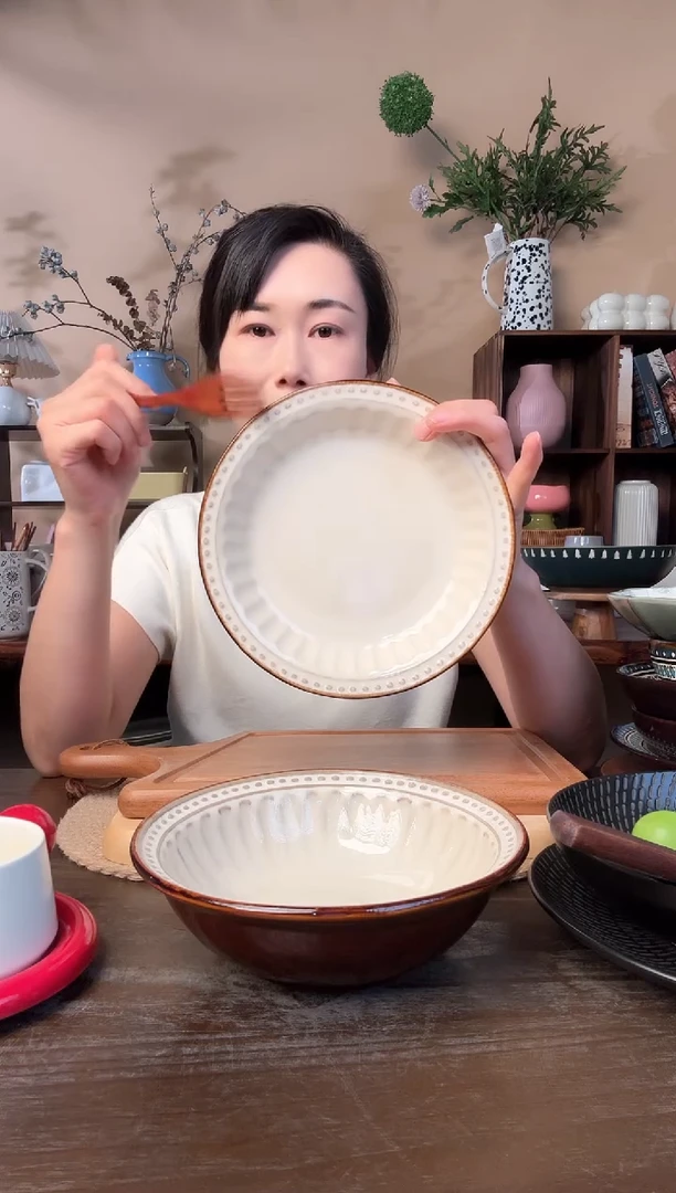 8英寸做旧草帽盘微瑕