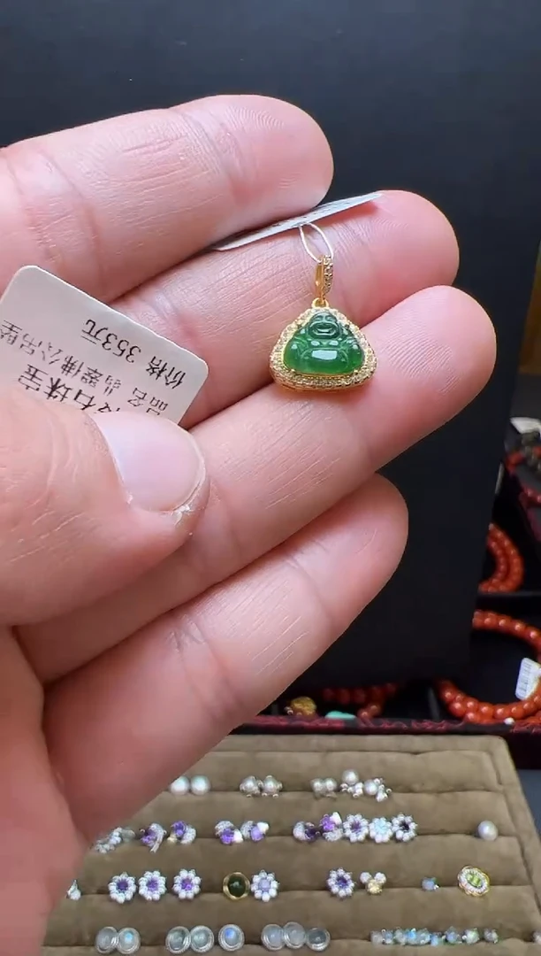 颈饰未镶嵌翡翠翡翠佛公吊坠