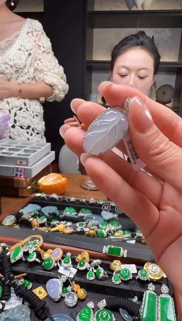 颈饰银S925镶嵌翡翠吊坠112