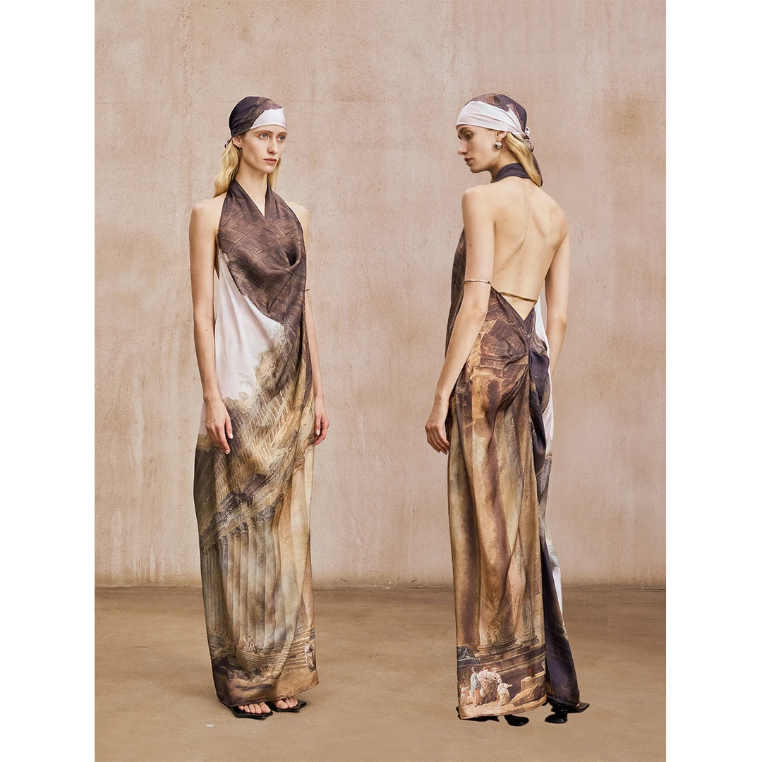 A KIND EGO 浪漫主义立裁挂脖连衣裙K5589