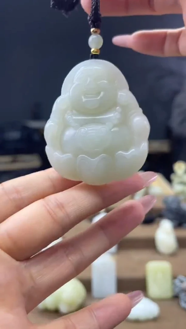 颈饰未镶嵌和田玉1