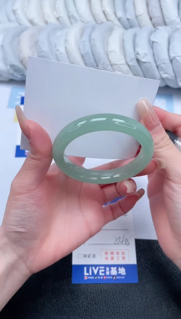 【闪购商品】石英质玉手镯未镶嵌T174-54.5