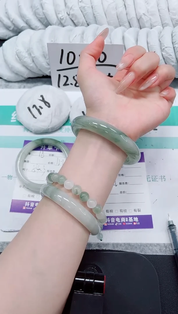 石英质玉手镯未镶嵌19-60.2