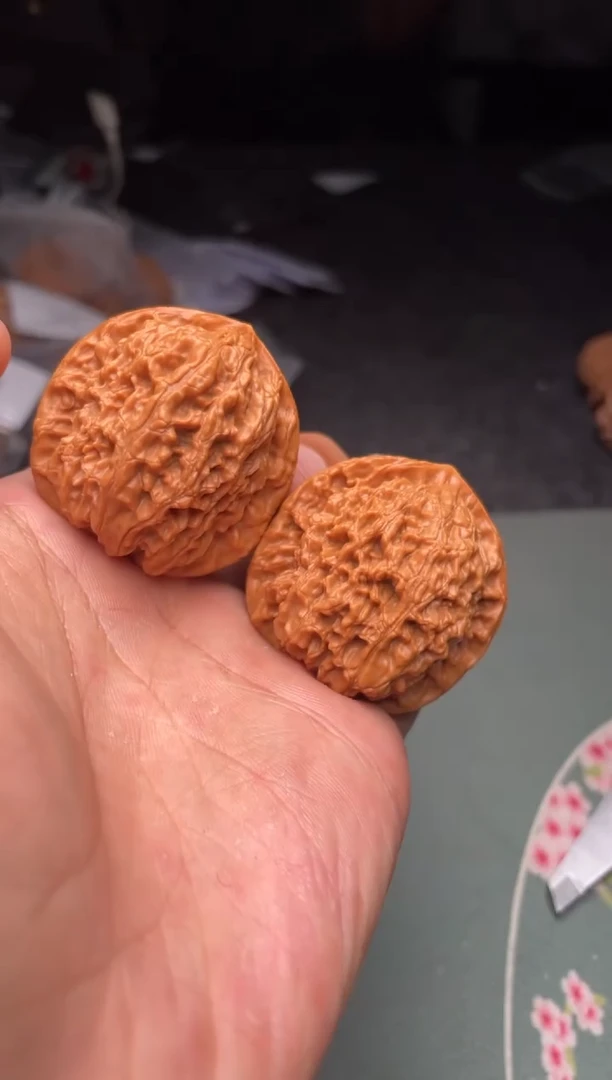 把件文玩核桃a125    水龙纹 39尺