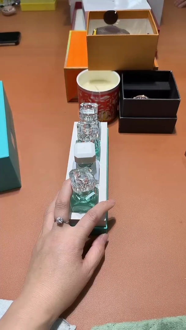 瓷片全场正品   一件不留@@1