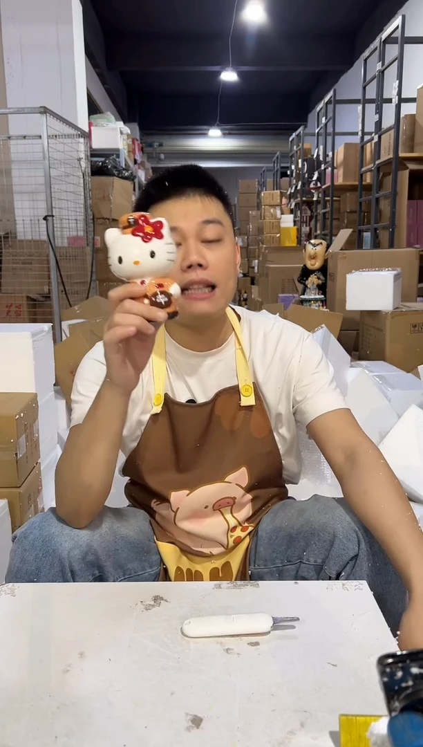 瓷片棕色邮递员kt存钱罐