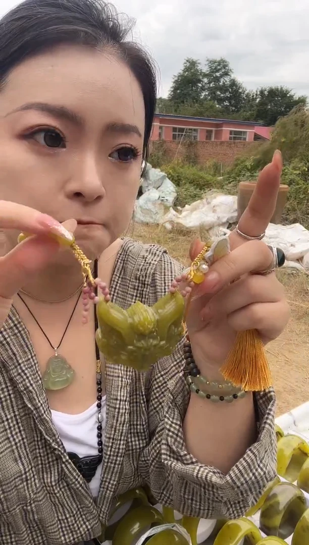 未镶嵌蛇纹石玉脖子挂（***）多样性随机发一