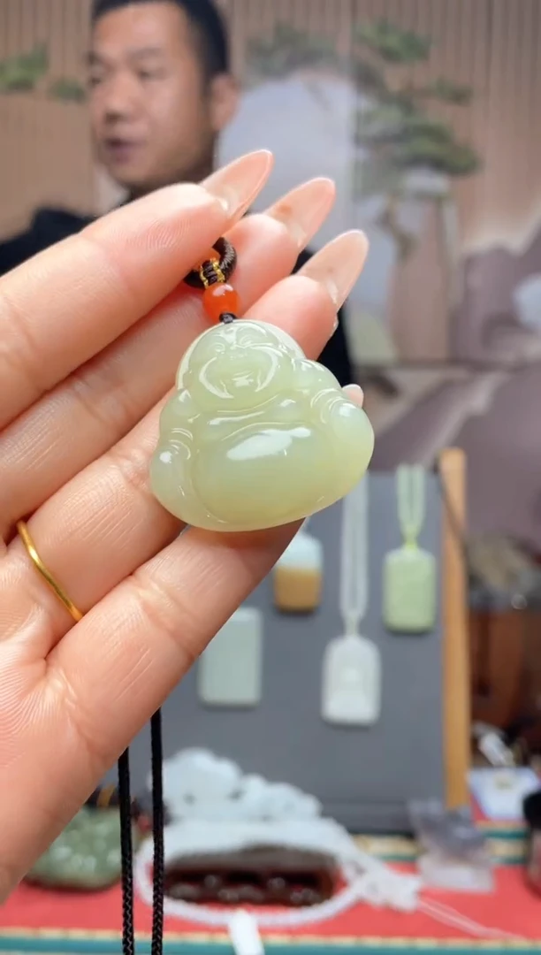 【闪购商品】和田玉颈饰未镶嵌一