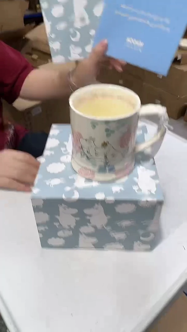 瓷片姆明玫瑰园麻花辫杯