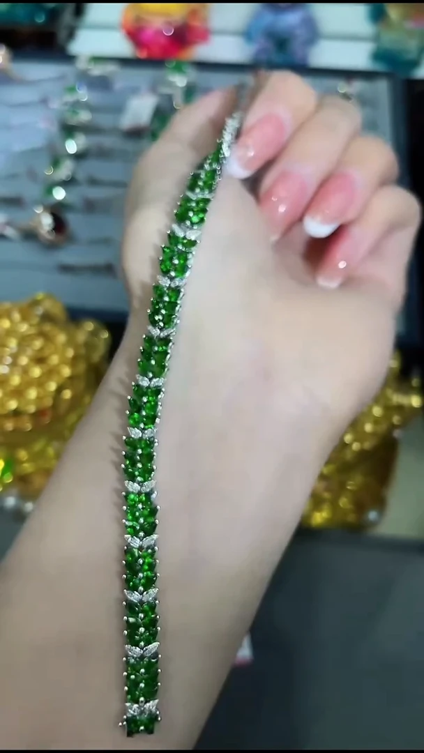 石榴石（沙弗莱）手链铂Pt950镶嵌1