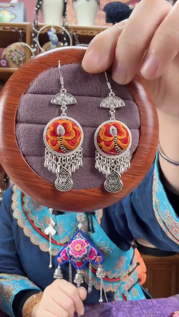 刺绣耳环23甜甜家