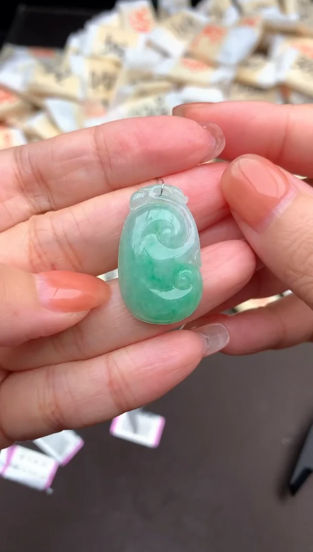 未镶嵌挂件翡翠一