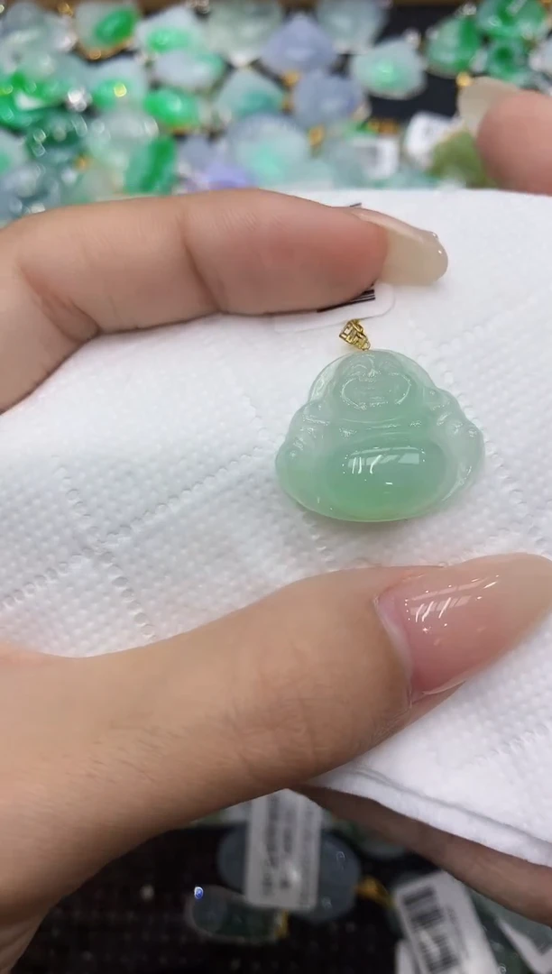 翡翠18K金镶嵌颈饰 111111111111