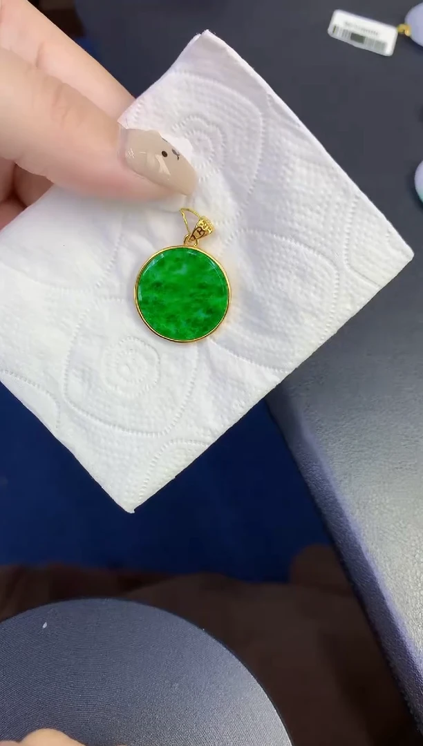 颈饰未镶嵌翡翠缅甸天然翡翠A货