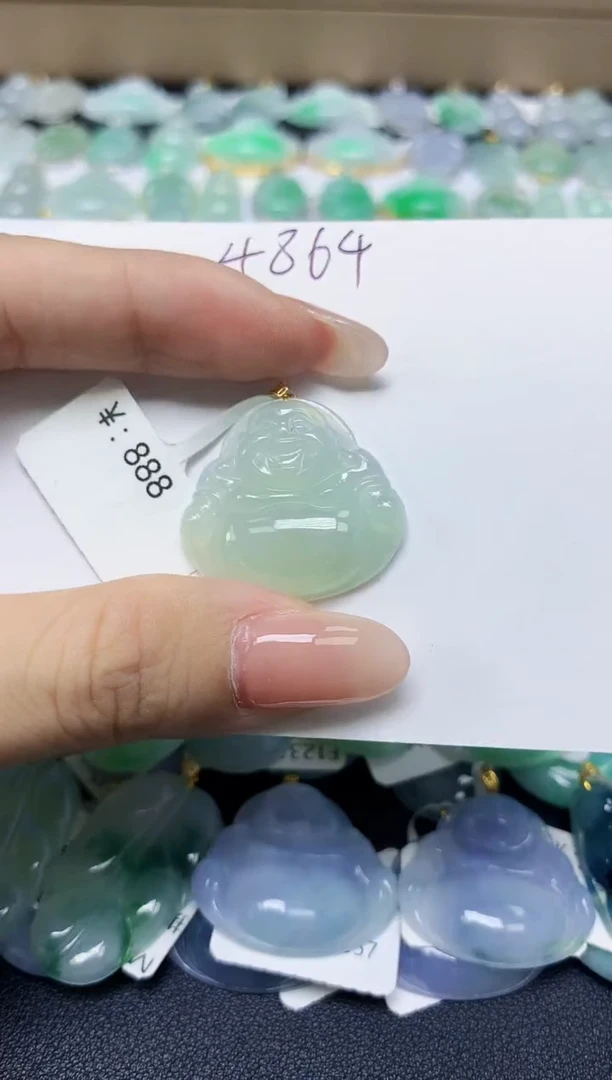 翡翠18K金镶嵌颈饰天然缅甸翡翠A货