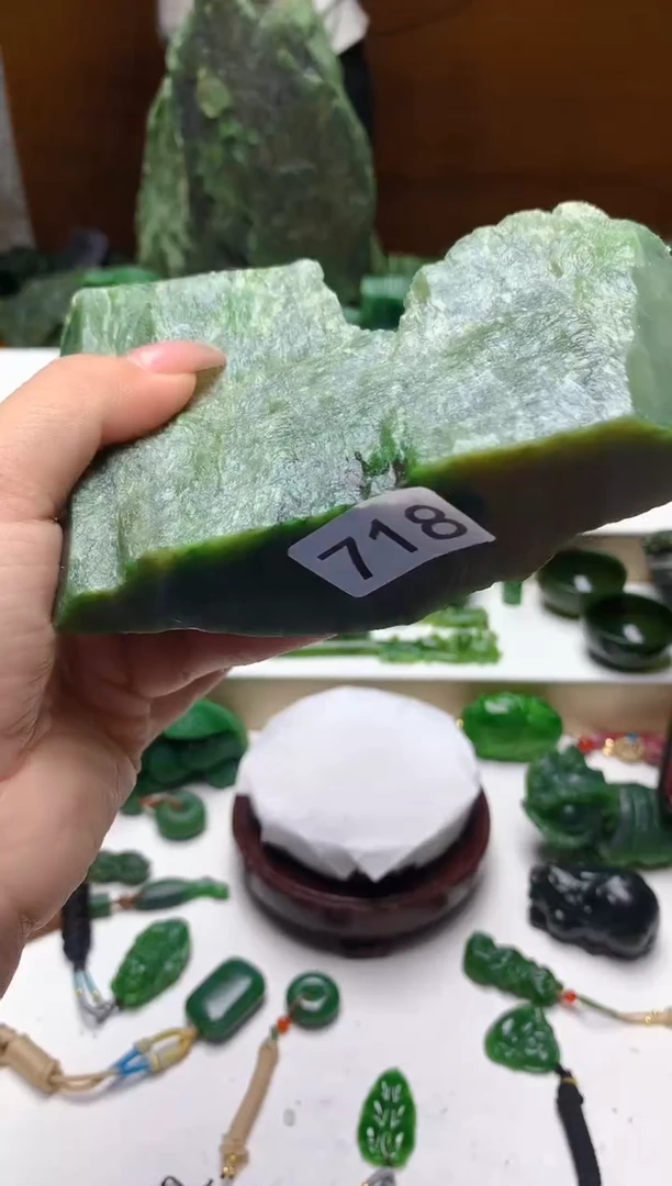 未镶嵌和田玉（碧玉）珠宝半成品1