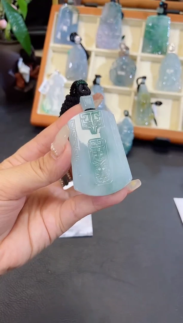 颈饰未镶嵌翡翠缅甸天然翡翠