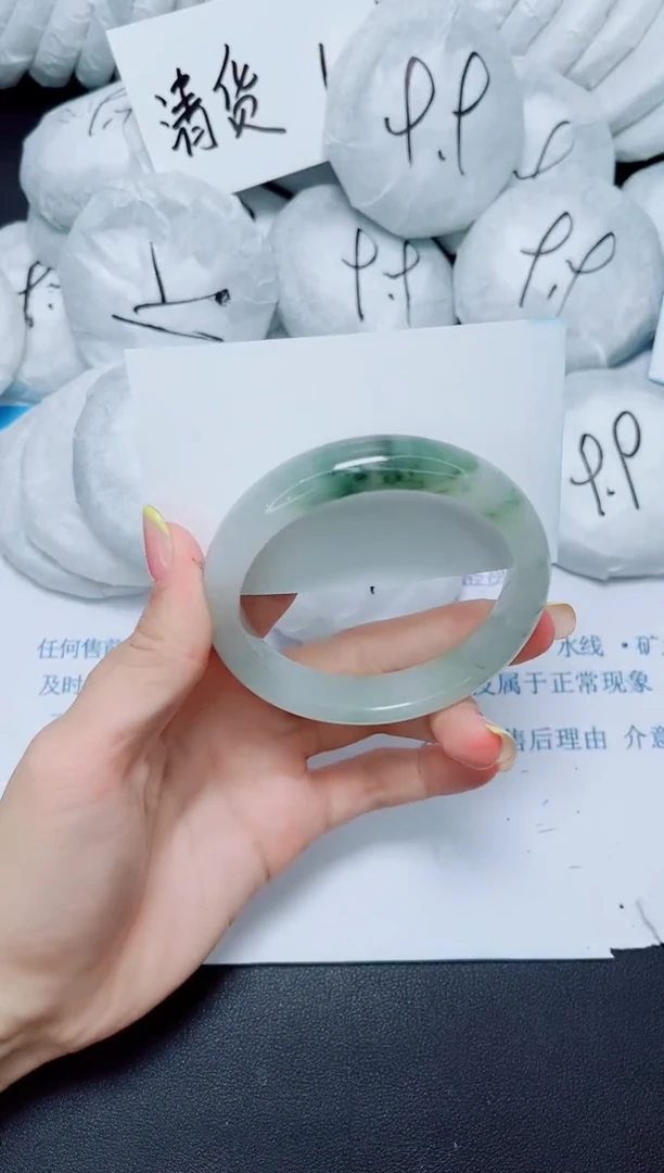 石英质玉手镯未镶嵌191/58.6