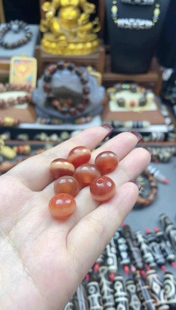 未镶嵌珠珠玛瑙/玉髓小号红肉药师多样性发1个