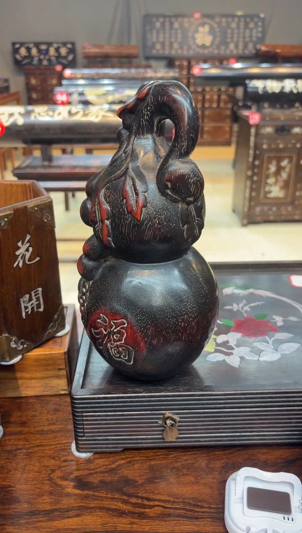 小叶紫檀葫芦摆件