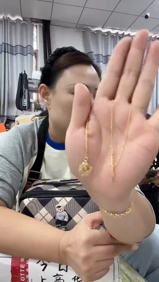 牦牛剖层皮革琪老板女包1号店超好看发图片款金包银