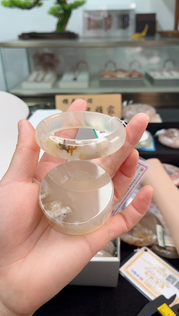 未镶嵌手镯石英质玉55圈口（赠品镯心）13002